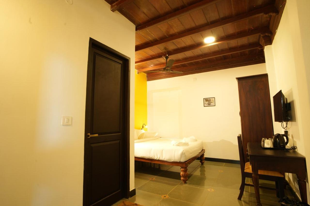 فندق The Sunset Bay Fort Kochi المظهر الخارجي الصورة